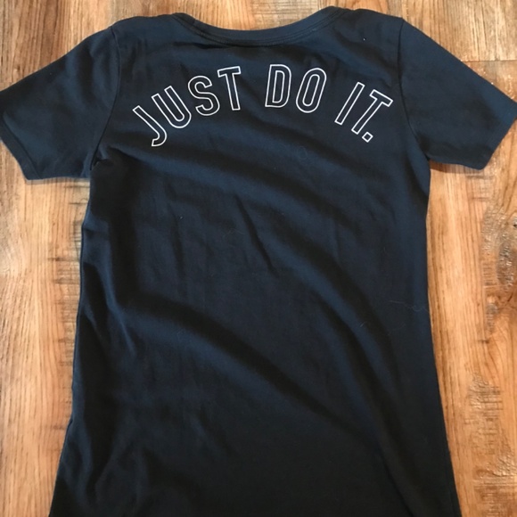 Nike T-shirt Size Extra Small - Picture 5 of 5